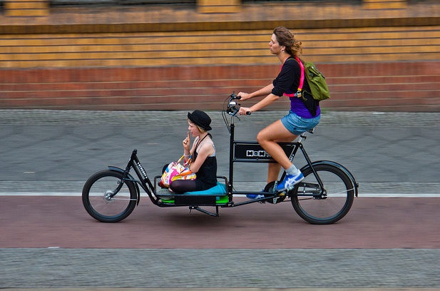 Pyörä ajaa tarvittaessa vaikka perheauton asian. Kuva: CC flickr