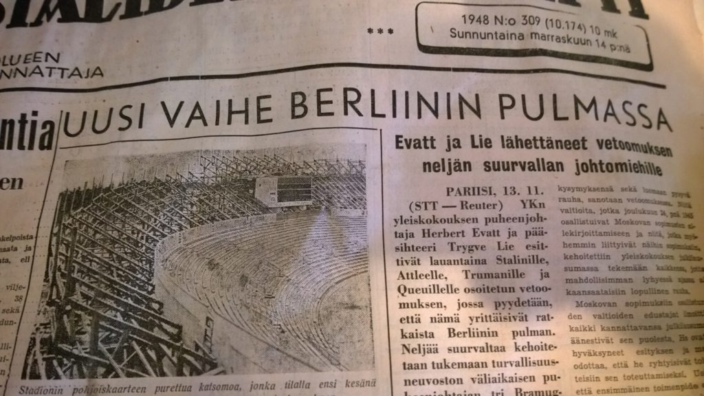 Myös terminologialla on tärkeä rooli, kun asioista keskustellaan. Berliinin pulman nimeksi vakiintui myöhemmin Berliinin kriisi. Suomen Sosialidemokraatti 14.11.1948.