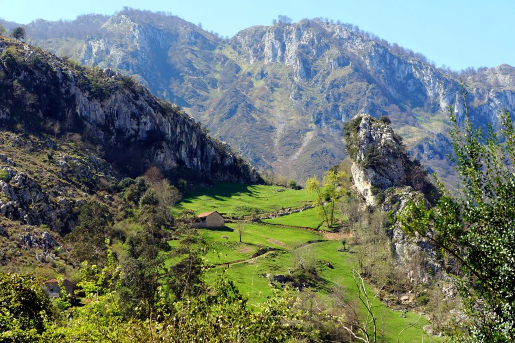 Luonnonkaunis Antalyan länsiosa omatoimimatkailijan salaisuus